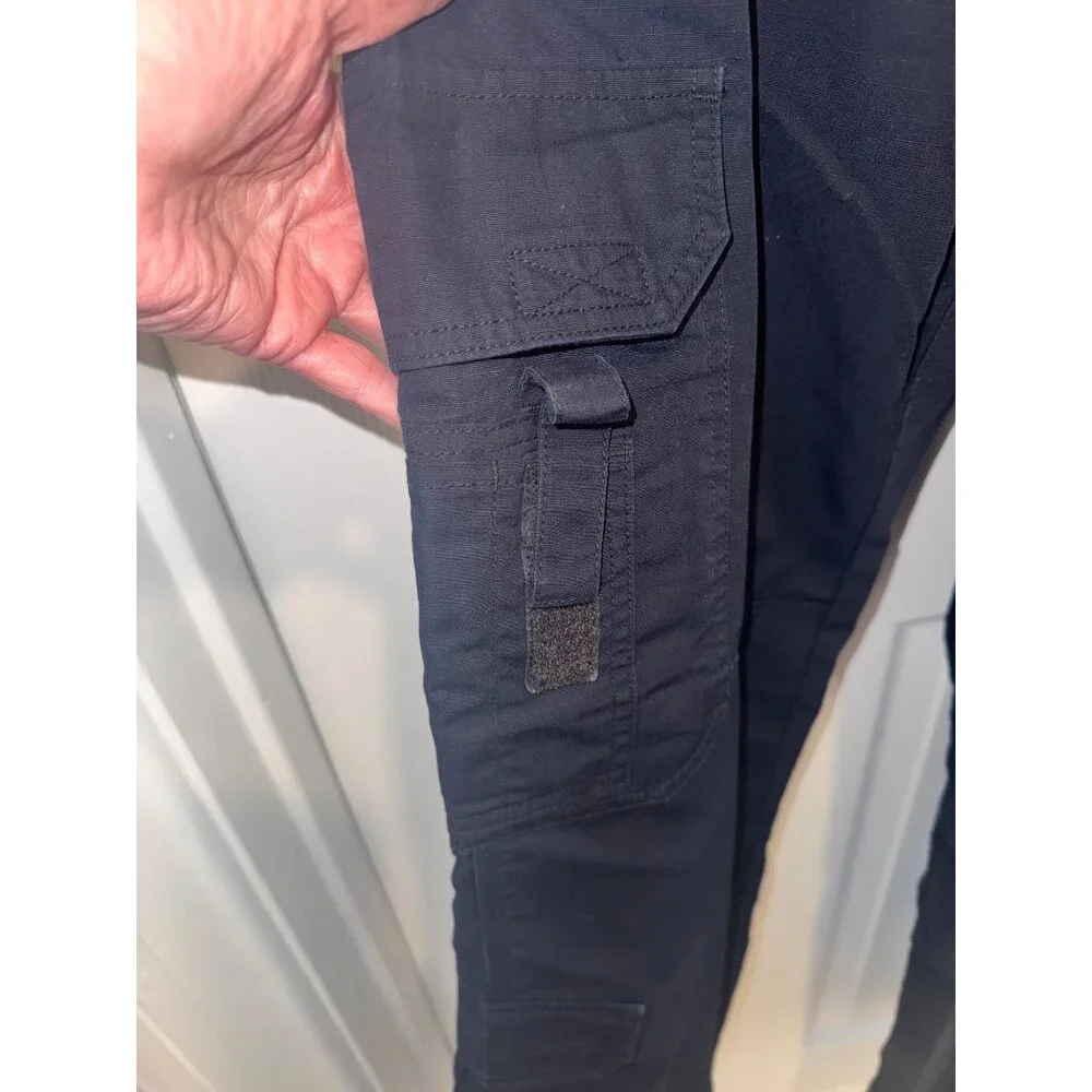 5.11 Tactical Navy Blue Cargo Pants W/ Multiple Pockets Womens/Mens 30X36 Combat